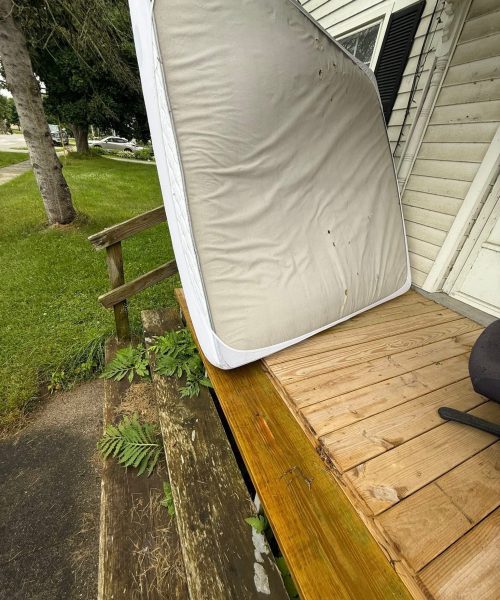 Quick & Affordable Mattress Removal in Huntsville, AL
